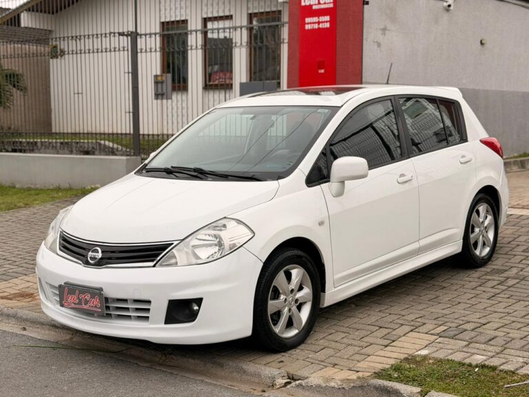 2013 Nissan Tiida SL 1.8/1.8 Flex 16V Mec.